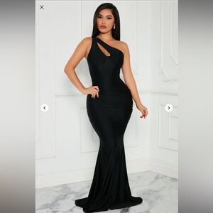 Fashion Nova Black One Shoulder Evening Gown